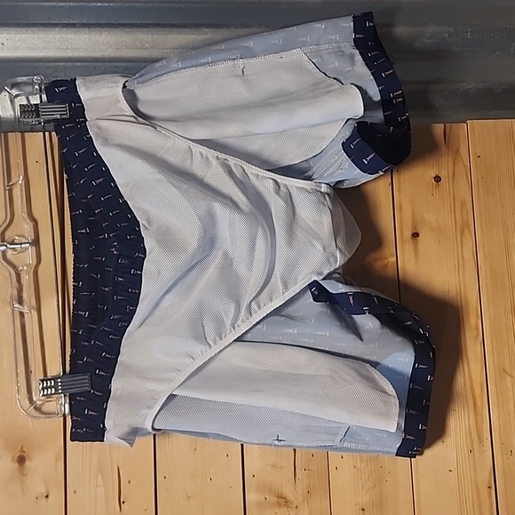 Bermies Swim Trunks Men Size Medium - Picture 8 of 8